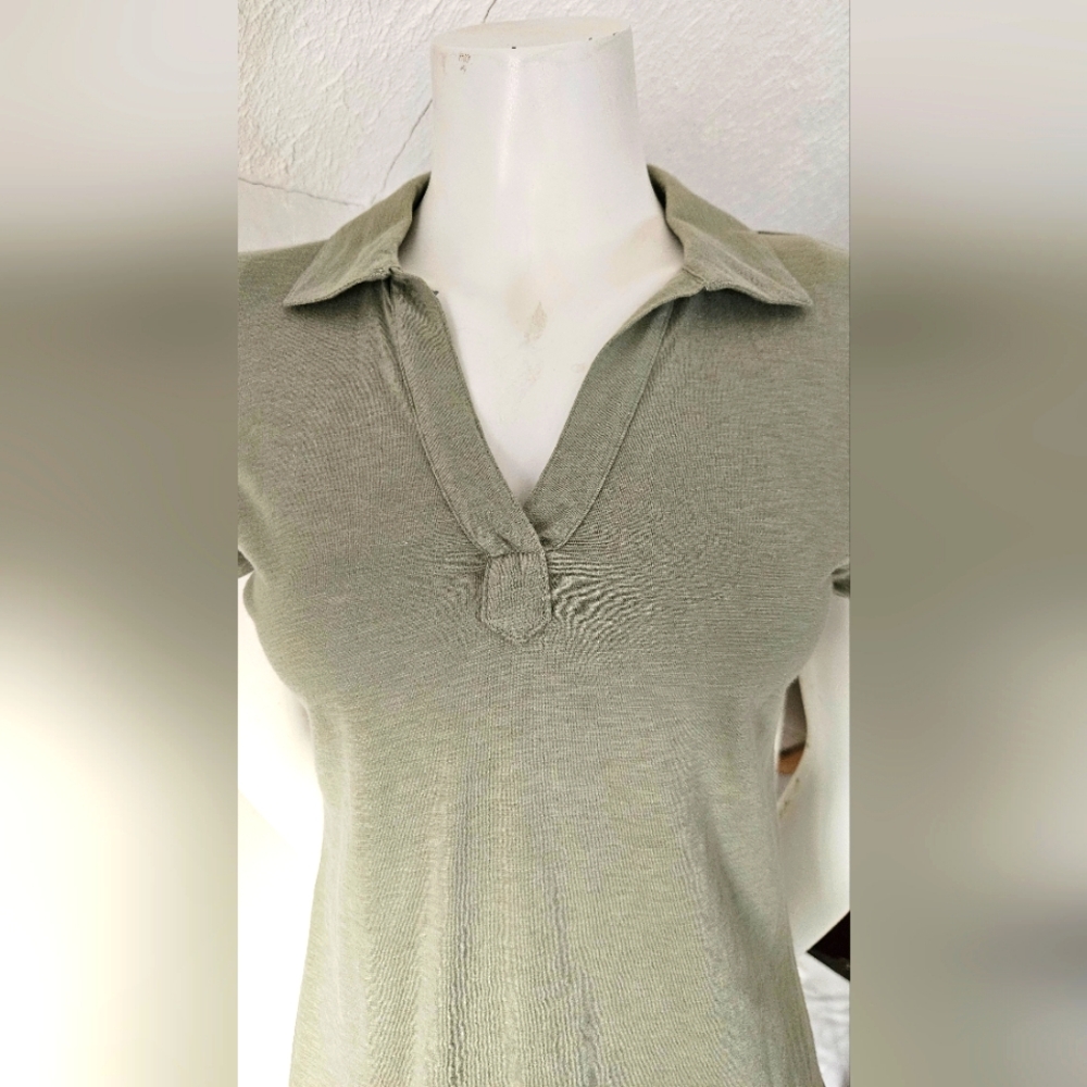 Cynthia Rowley V-Neck Short Sleeve Top Size Small